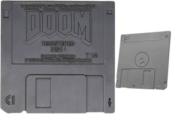 doom-floopy-disk-limited-edition-replica-fanatik0