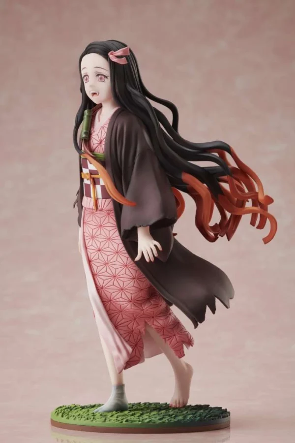 nezuko-kamado-kimetsu-no-yaiba-demon-slayer-aniplex-1-8-scale