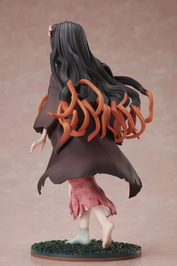 nezuko-kamado-kimetsu-no-yaiba-demon-slayer-aniplex-1-8-scale