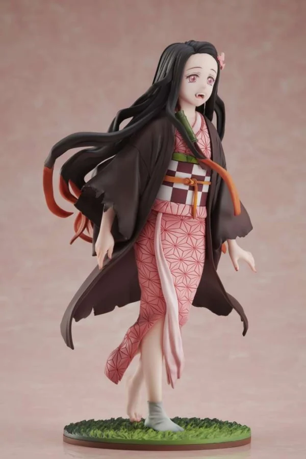 nezuko-kamado-kimetsu-no-yaiba-demon-slayer-aniplex-1-8-scale