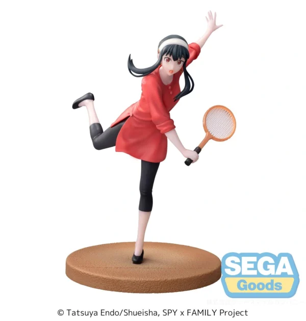 yor-forger-tennis-spy-x-family-luminasta-sega